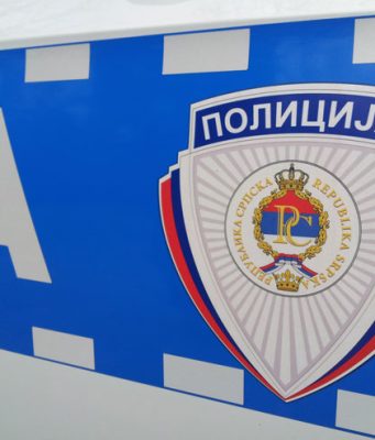 У Источној Илиџи ухапшен мушкарац због пријетњи ватреним оружјем