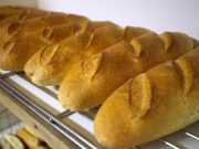 Нови удар на кућни буџет – да ли је оправдано поскупљење хљеба и пекарских производа? (ВИДЕО)