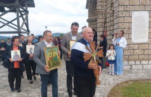 Ћосић данас боравио у Кнежини (Фото)