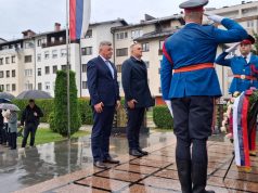 Премијер Минић на Палама одао почаст погинулим борцима (Видео)