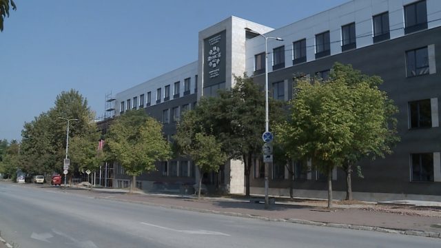 Источно Сарајево - зграда Ректорат