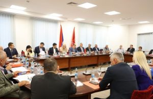 Потврђена кандидатура Минића и Цвијановићеве, познати носиоци изборних листа (ВИДЕО)