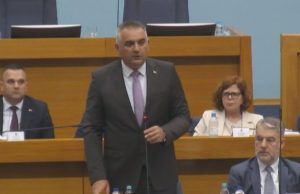 Минић: 9. јануара Милорад Додик обратиће се као предсједник Владе Српске