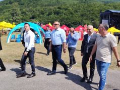 Отворен 12. „Јелен ОК Фест“ на Тјентишту; Минић: Идеја о дружењу младих прерасла у фестивал познат у цијелом свијету (ФОТО)