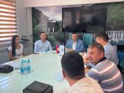 Станишић: “Електродистрибуција” Пале обезбиједила руксаке за више од хиљаду првачића (Видео)