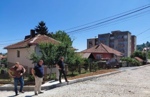 Власеница: У току су обимни радови на модернизацији и рехабилитацији путне мреже (Фото)