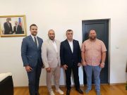 ОШ „Вук Караџић“ у Власеници добила вриједну донацију школског намјештаја и опреме