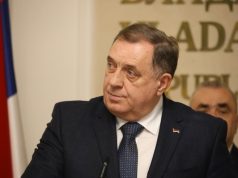 Додик: Своју ратну заставу Бошњаци могу да ставе у музеј