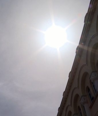 И сутра сунчано, температура до 42 степена