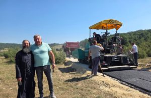 Завршени радови на асфалтирању посљедње дионице пута кроз село Озерковиће