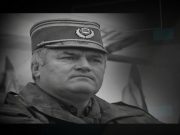 Авион са тијелом генерала Ратка Младића полетио ка Београду
