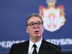 Вучић поднио оставку