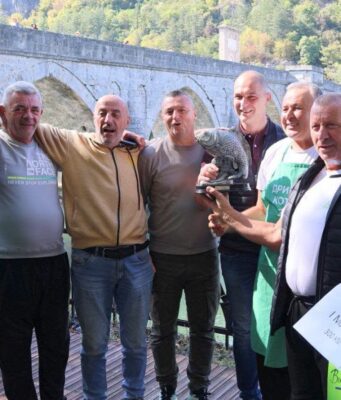 Одржан 13. „Дрински котлић“ у Вишеграду, побједник екипа из Ариља