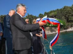 Каран на Крфу: Плава гробница остаје завјет урезан у наше колективно памћење