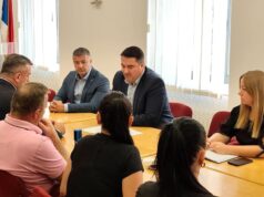 Власеница: Потписани уговори за приправнике и самозапошљавање, вриједности 130.000 КМ 10.9. (Видео)