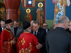 Минић, Стевандић, Цвијановићева и Додик одали почаст генералу Младићу (Фото)