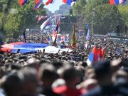 Поворка дуга око четири километра; Ријека људи испраћа генерала Ратка Младића