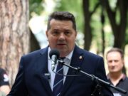 Стевандић честитао Дан српског јединства, слободе и националне заставе