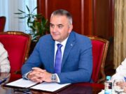 Минић: Мјесечна подршка родитељима 12 бањалучких беба
