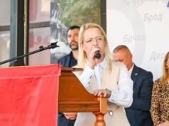 Бурсаћева прозвала Радојичића: У Парламент преко леђа Станивуковића