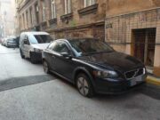 Резултат антисрпске кампање: У Сарајеву на возилу београдских регистарских ознака избушене гуме