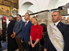 Градоначелник Ћосић, кум славе Старе православне цркве на Башчаршији (Видео)