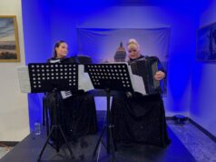 Дуо хармонике „Accoladies“ одушевио публику Источног Новог Сарајева (Видео)