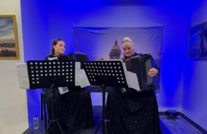 Дуо хармонике „Accoladies“ одушевио публику Источног Новог Сарајева (Видео)