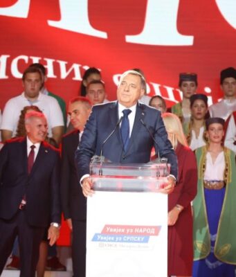 Додик: Убједљива побједа СНСД-а порука да имамо још већу обавезу према народу